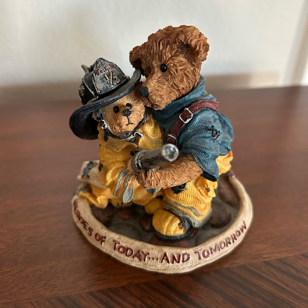 Boyds Bear Fire Fighter